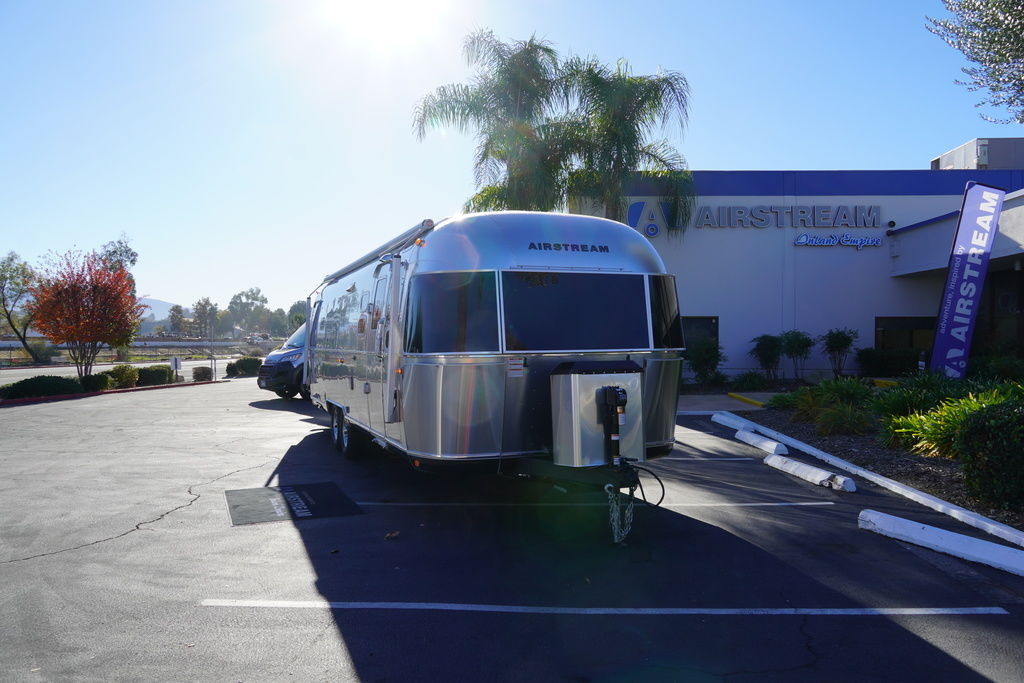 2026 Airstream Classic 30RBQ in temecula CA
