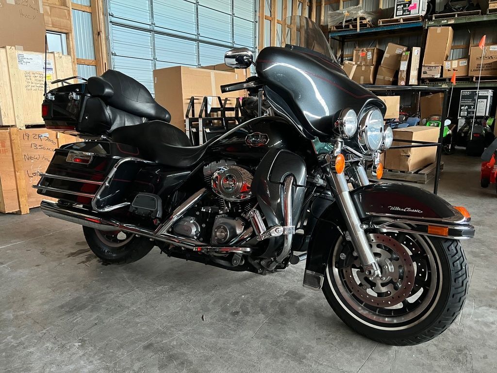 2008 Harley-Davidson® FLHTCU - Ultra Classic® Electra Glide® ULTRA CLASSIC FLHTCU in Francis Creek, WI