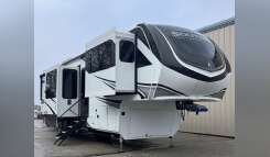 2026 Grand Design Solitude 380FL RV
