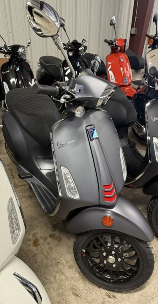 2023 Vespa Sprint 50 S 50 S in Francis Creek, WI