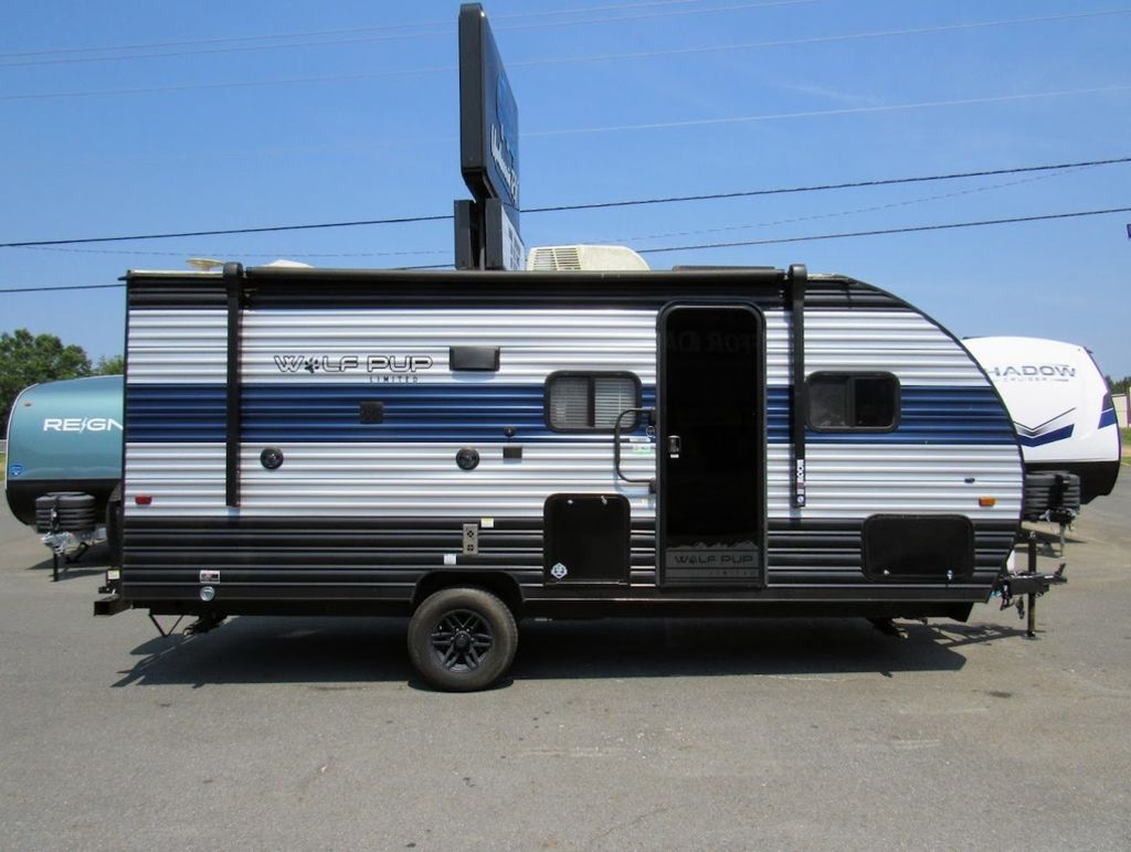 2022 Forest River Cherokee Wolf Pup 18TO RV