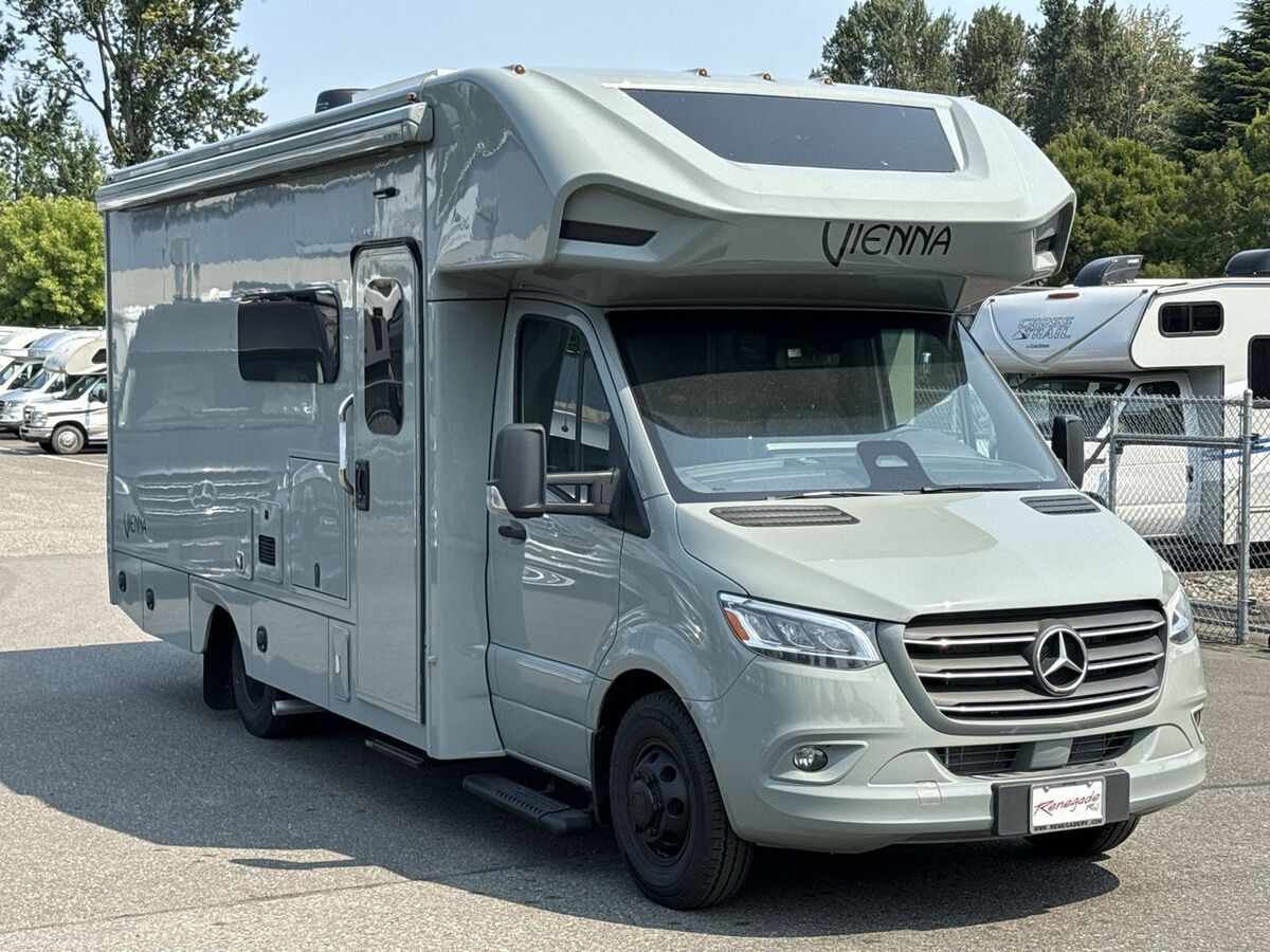 2027 Renegade Rv Vienna 25RMC in fife WA