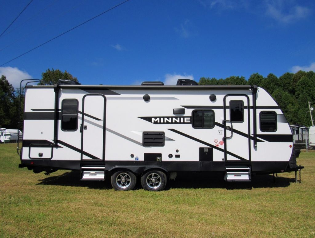 2023 Winnebago Minnie 2500FL RV