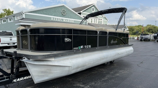 2017 Manitou 22 Oasis Twin Tube Standard STERN LOUNGER (SL) in delavan WI