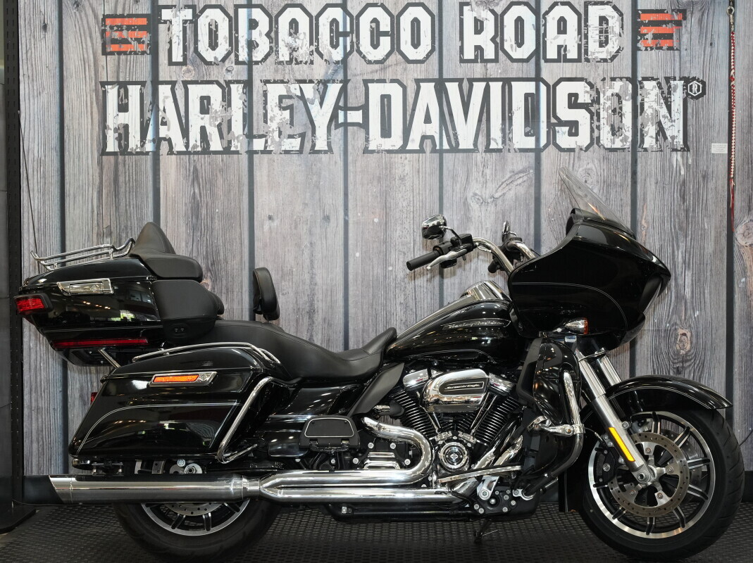 2017 Harley-Davidson Road Glide Ultra ULTRA in Raleigh, NC