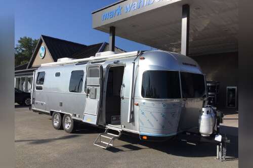 2026 Airstream Classic 28RB in lorain OH