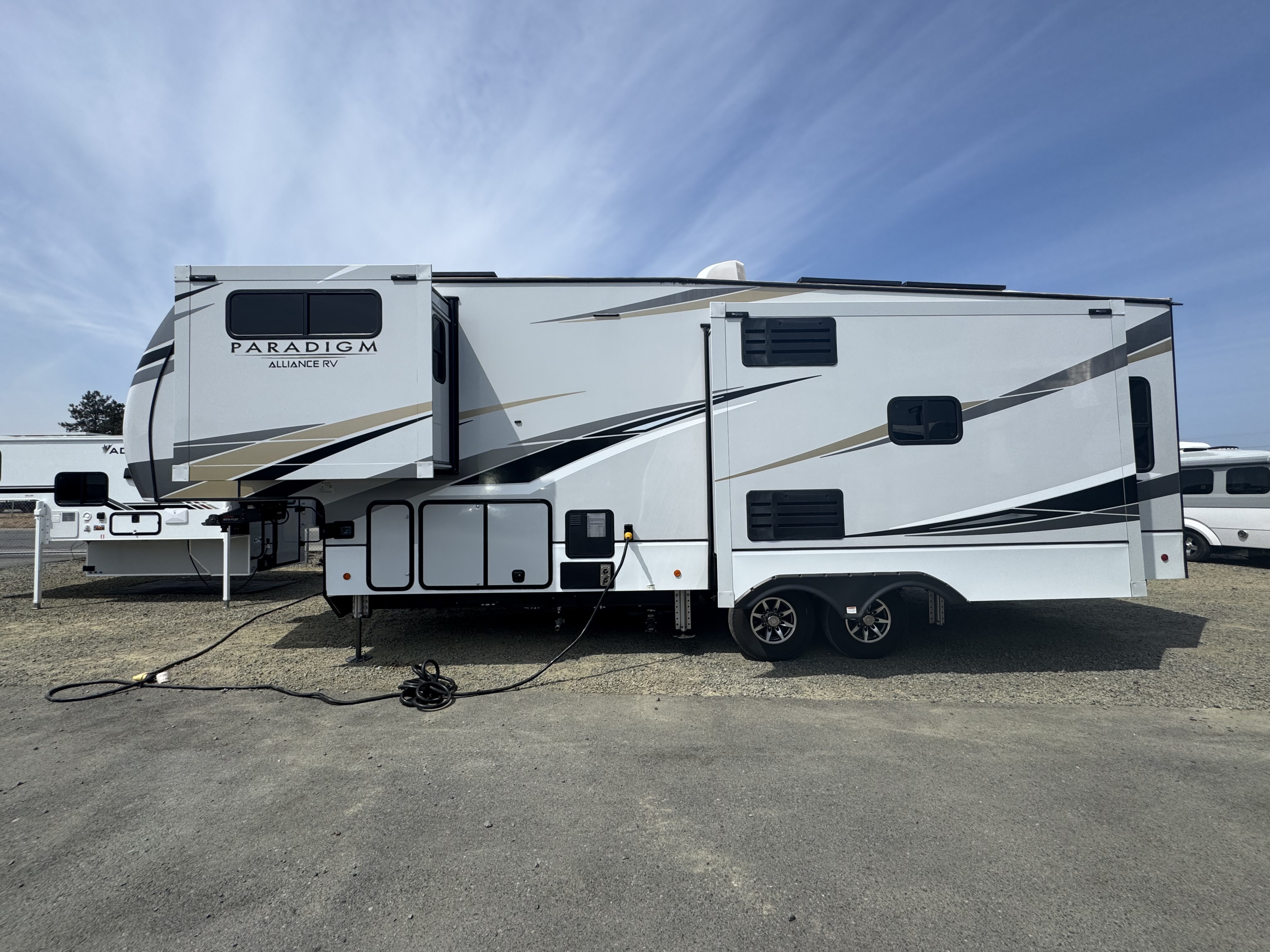 2022 Alliance Paradigm 295MK in grants pass OR