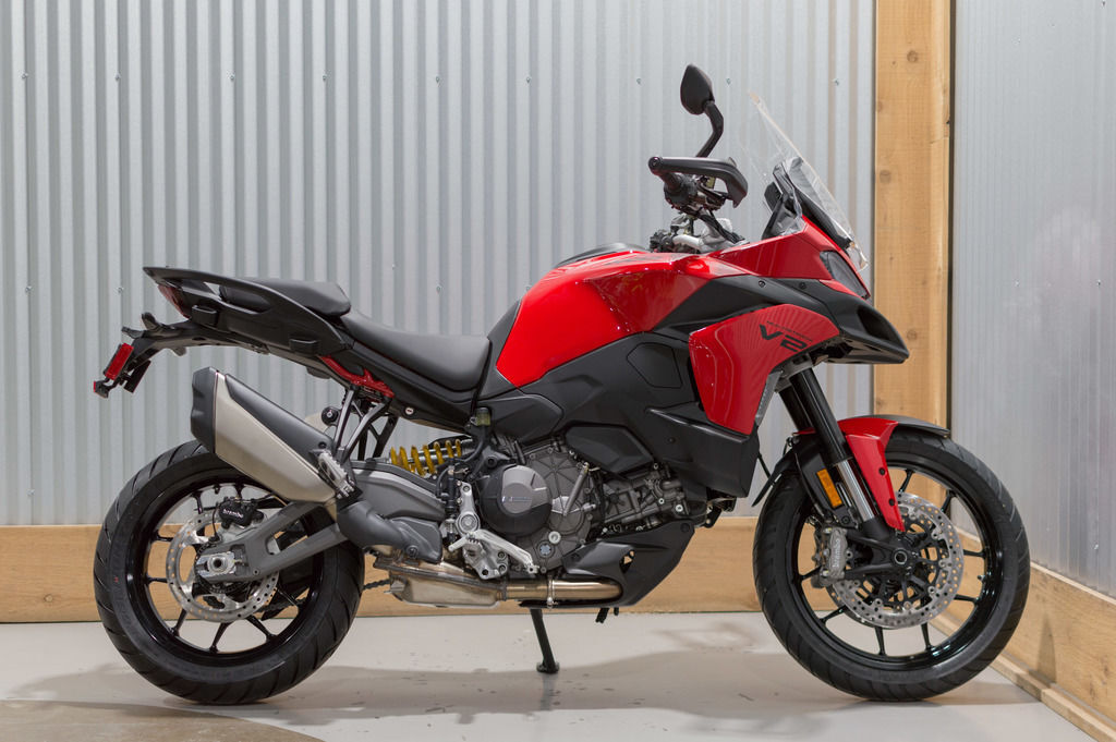2025 Ducati Multistrada V2 V2 in Dunmore, PA