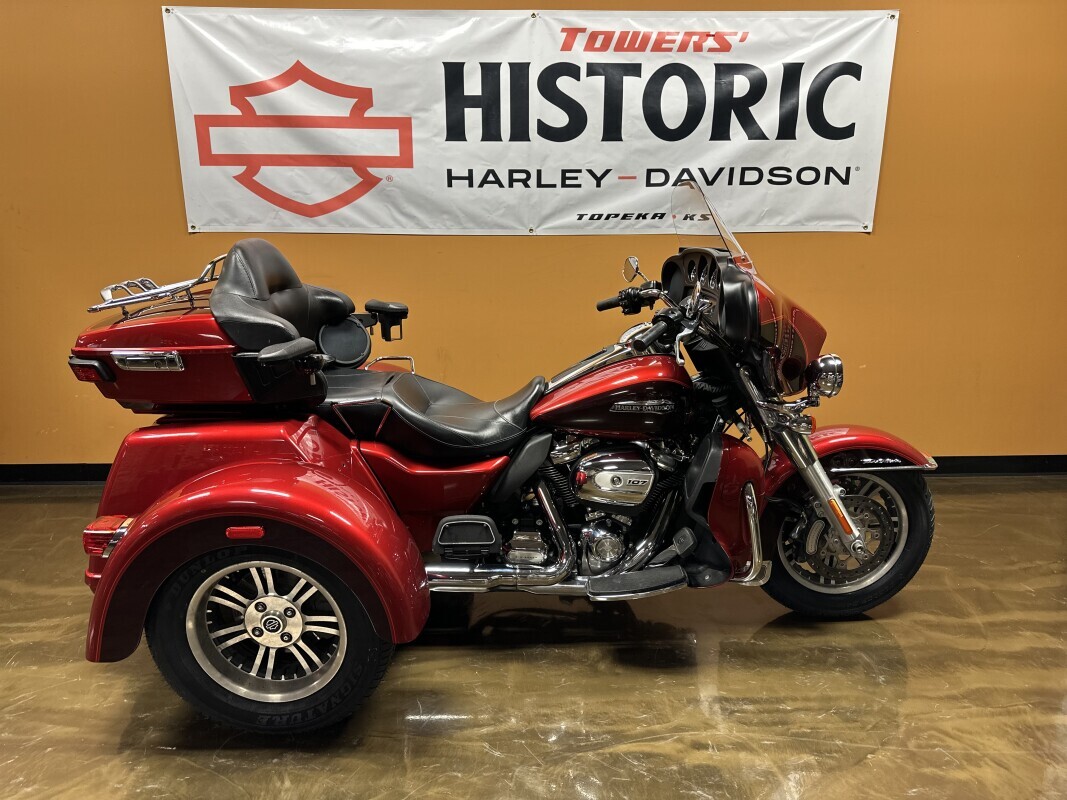 2018 Harley-Davidson Tri Glide Ultra ULTRA CLASSIC in Topeka, KS