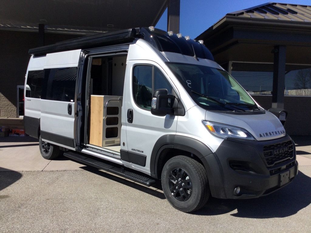 2026 Airstream Rangeline in lorain OH