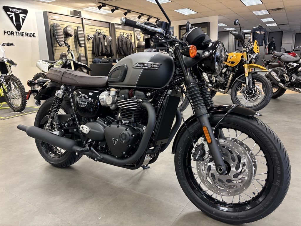 2026 Triumph Bonneville T120 Black Matt silver ice BLACK in San Antonio, TX