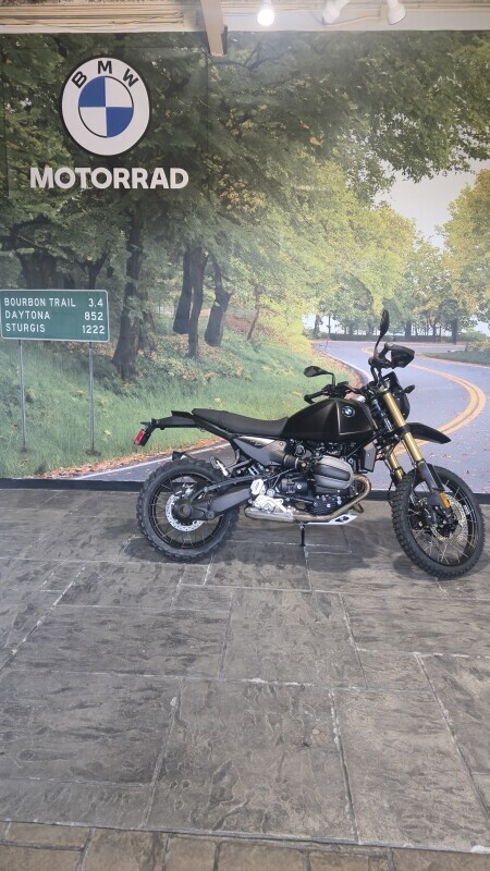 2026 BMW MOTORRAD R 12 in Louisville, KY