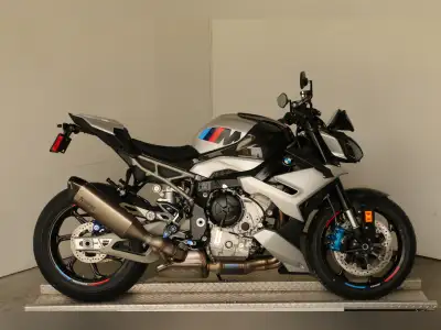 2026 BMW M 1000 RR