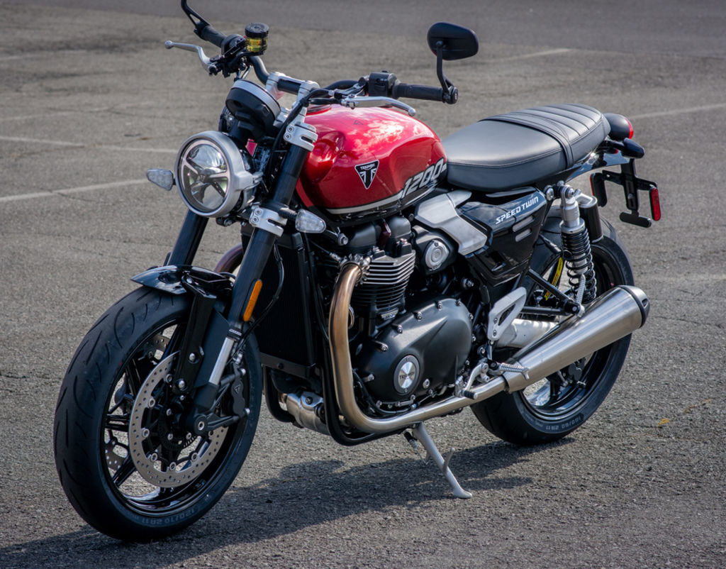 2026 Triumph Speed Twin 1200 Carnival Red/Sapphire Black in Richmond, VA