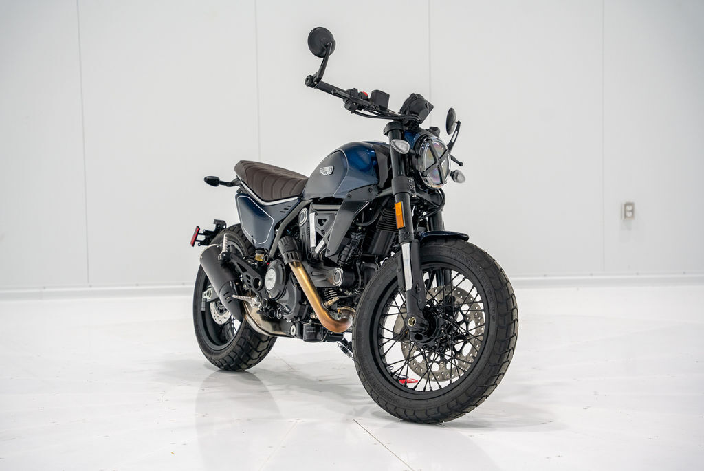 2025 Ducati Scrambler Nightshift NIGHTSHIFT in Zionsville, IN
