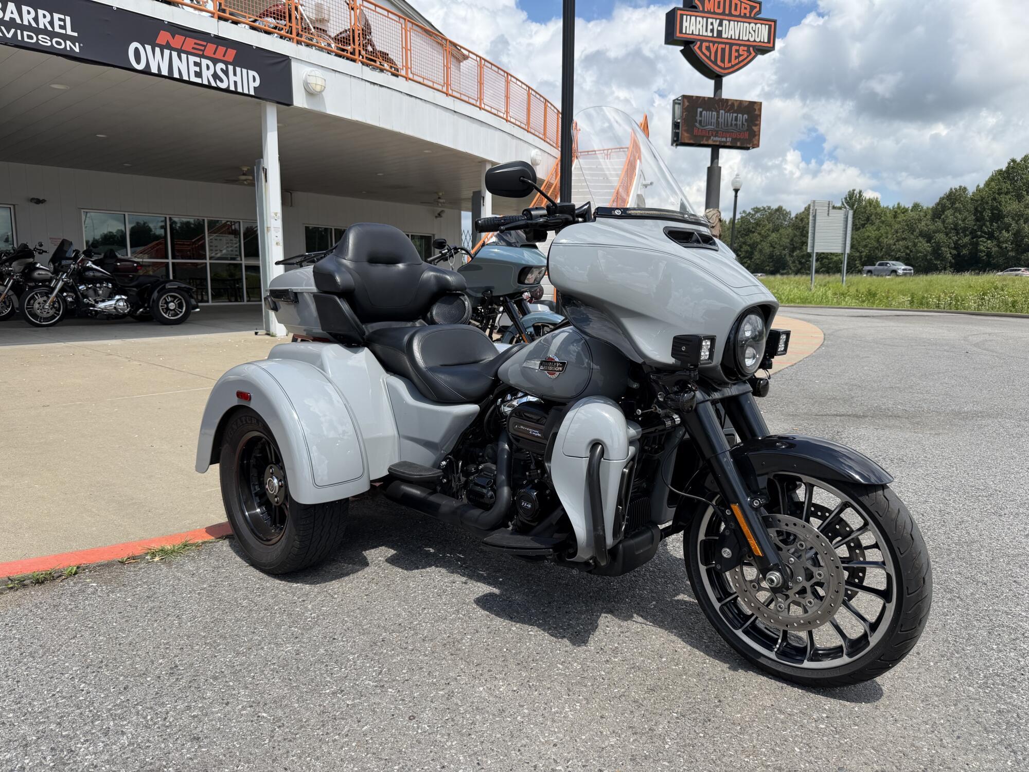 2024 Harley-Davidson Tri Glide Ultra ULTRA CLASSIC in Winterville, NC