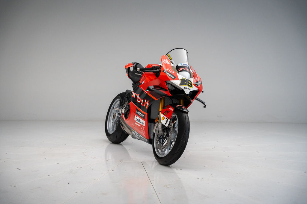 2024 Ducati Panigale V4 S Ducati Red V4 S in Zionsville, IN