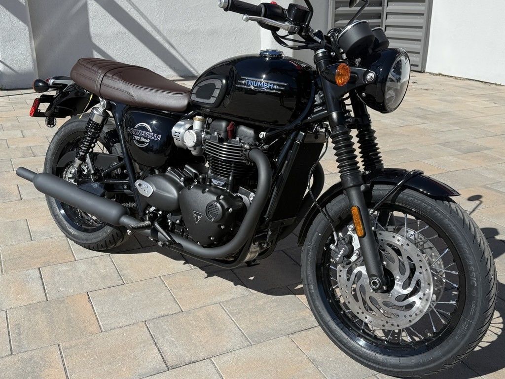 2026 Triumph Bonneville T120 Black Jet black BLACK in Reno, NV