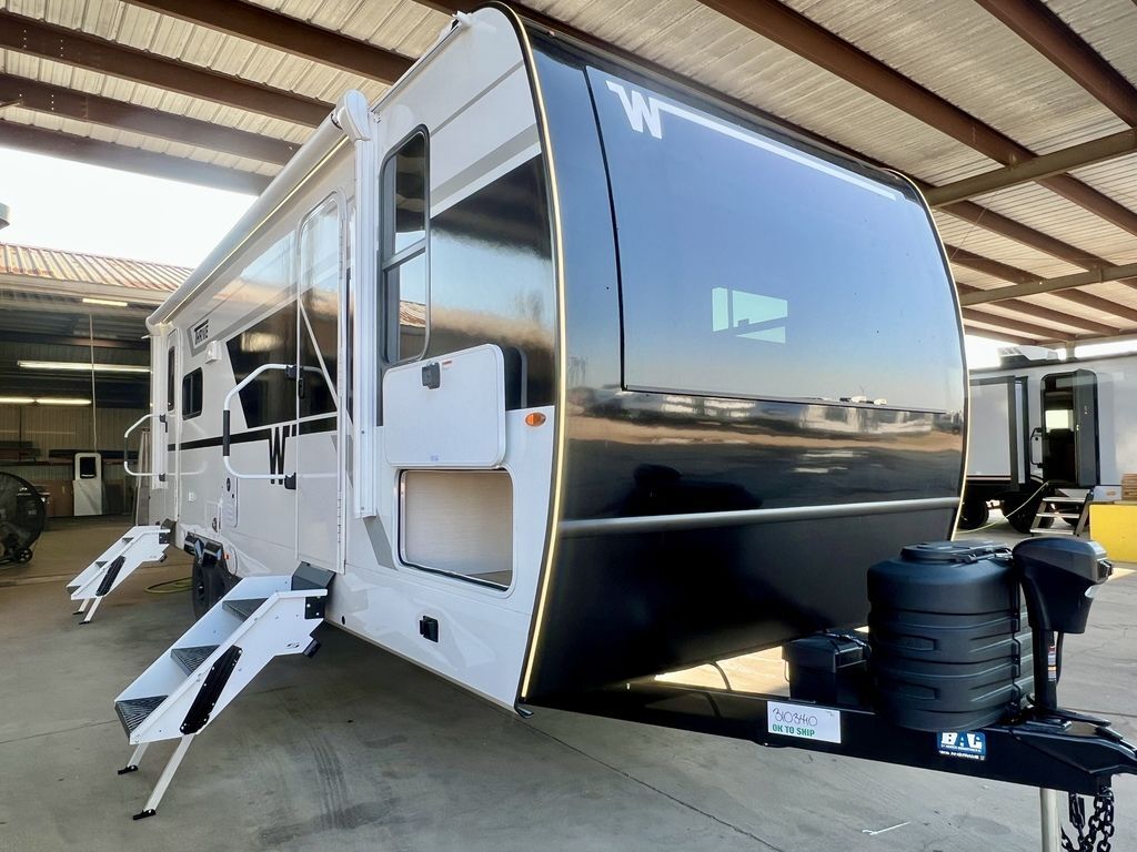 2026 Winnebago Thrive 25RLS RV