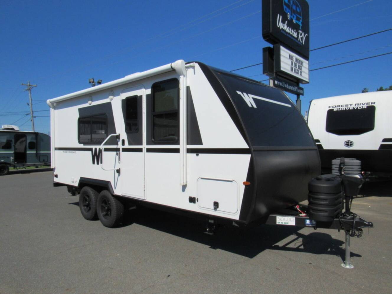 A photo of this 2027 Winnebago Micro Minnie 2000FRB