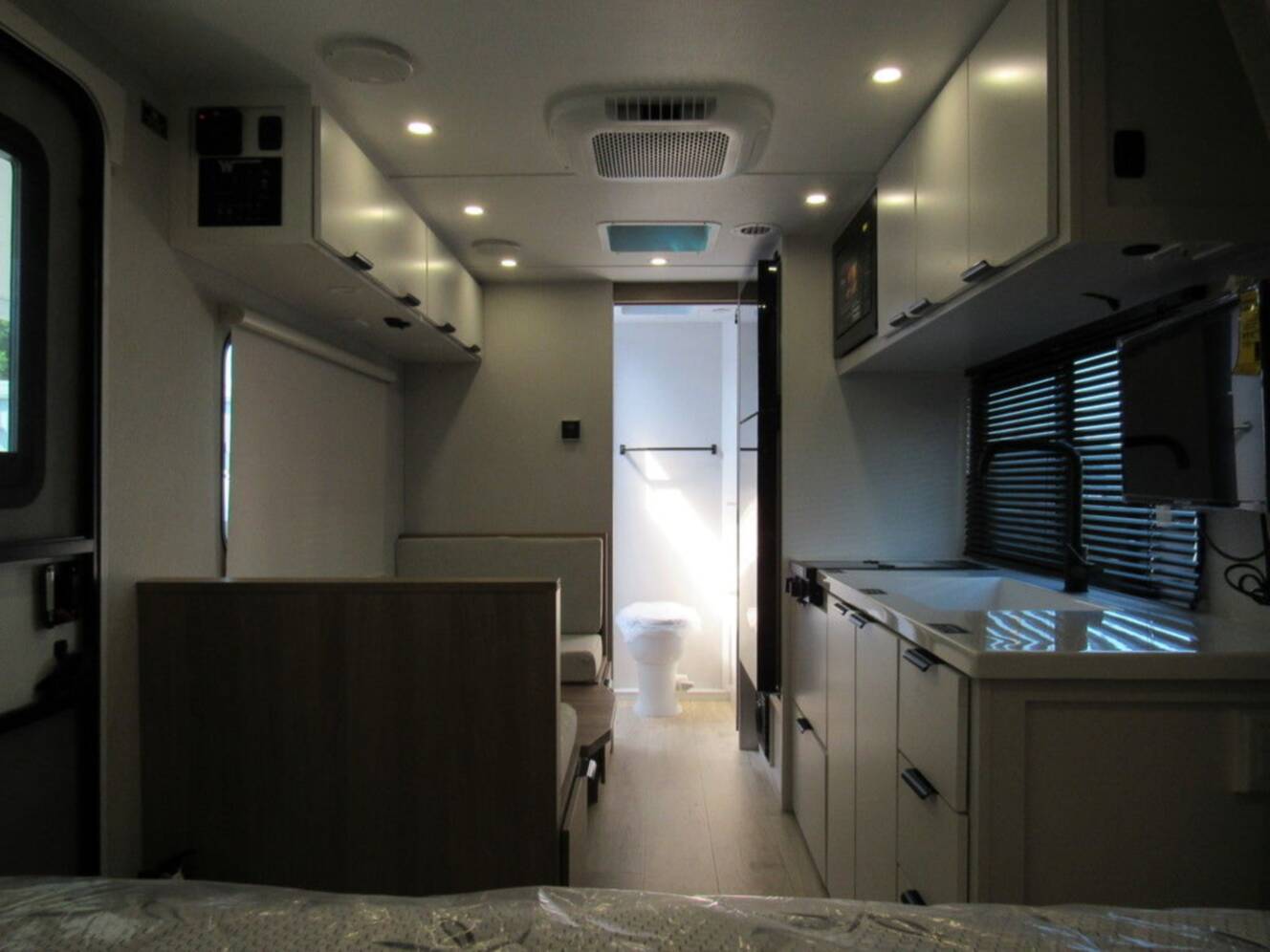A photo of this 2027 Winnebago Micro Minnie 2000FRB