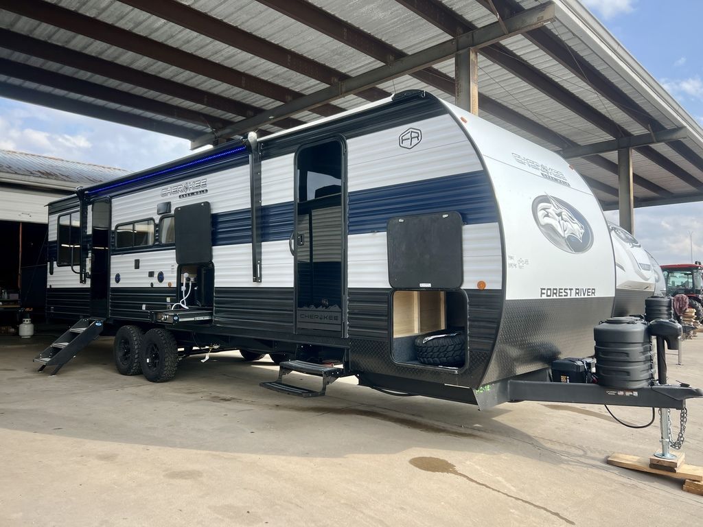 2026 Forest River Cherokee Grey Wolf 24RRT in sealy TX