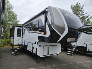 2025 KEYSTONE ALPINE 3011CK