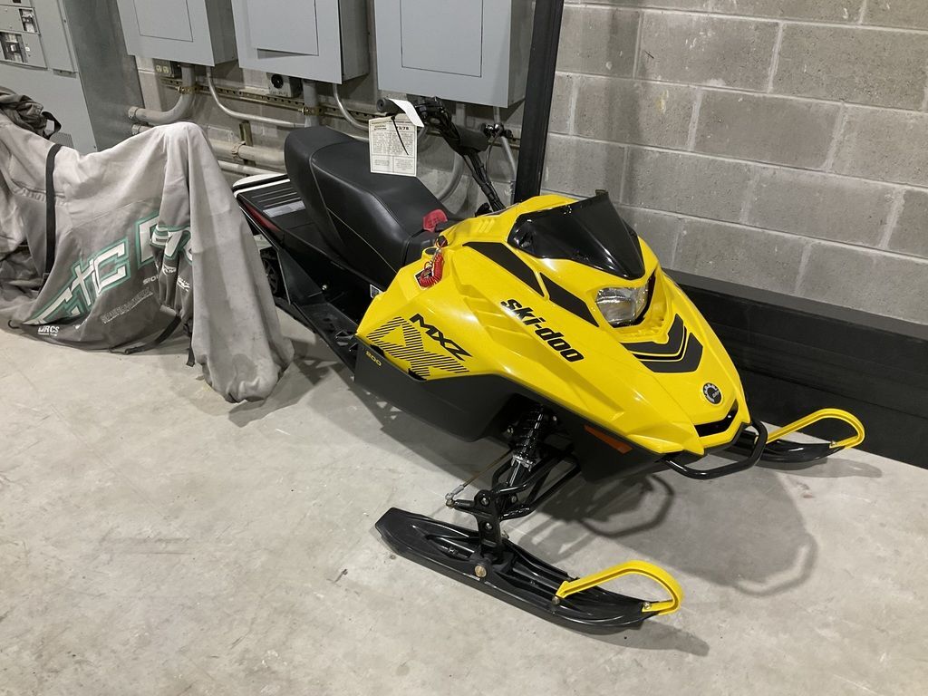 2024 Ski-Doo MXZ® 200 in johnstown PA