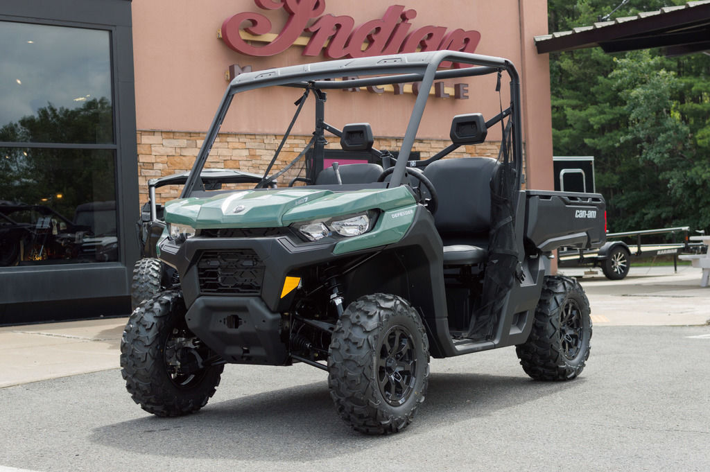 2026 Can-Am Defender DPS HD7 Compass Green in dunmore PA