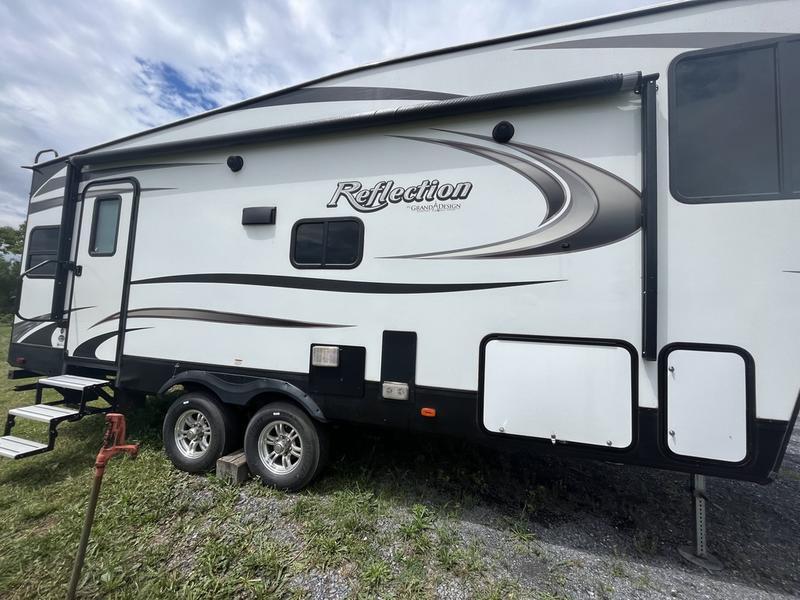 2018 Grand Design Reflection 150 Series Fifth-Wheel 230RL in staunton VA