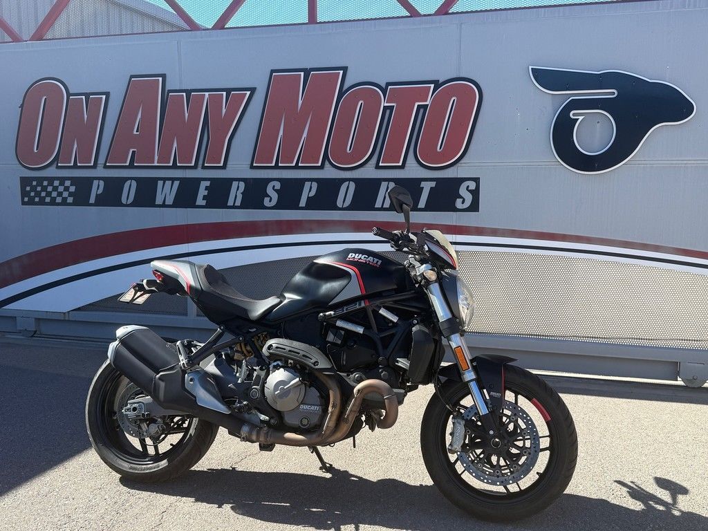 2019 Ducati Monster 821 Black 821 in Tucson, AZ