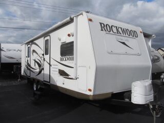 2012 FOREST RIVER ROCKWOOD 2608SS