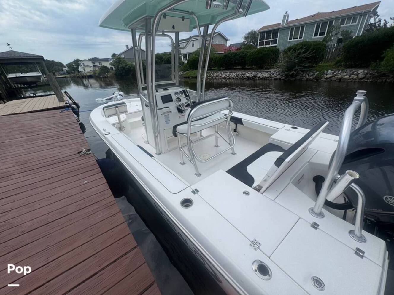 A photo of this 2019 Robalo 226 Cayman