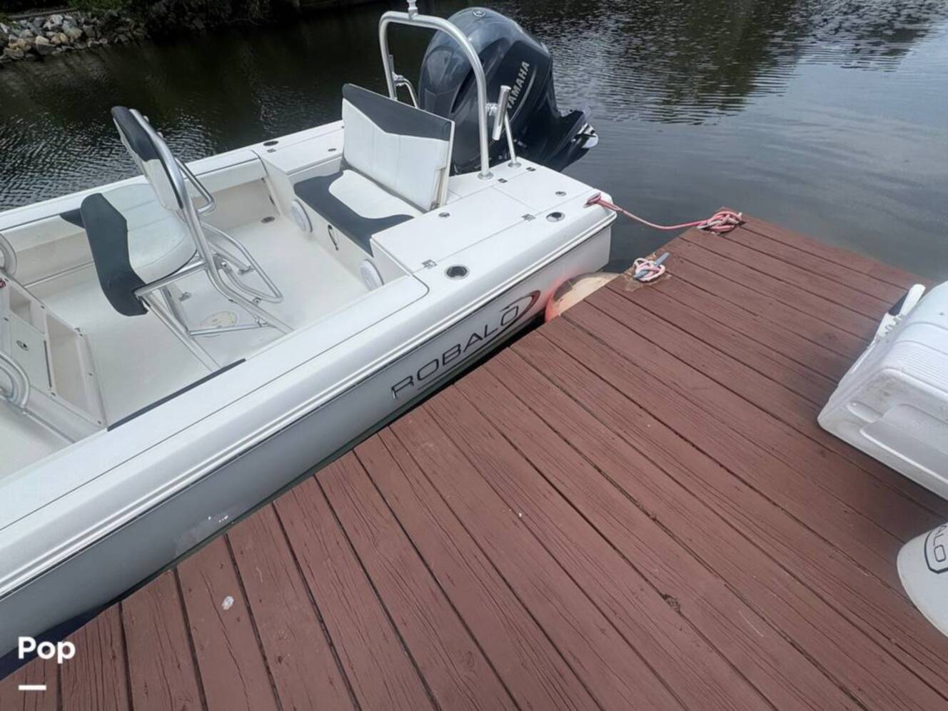 A photo of this 2019 Robalo 226 Cayman