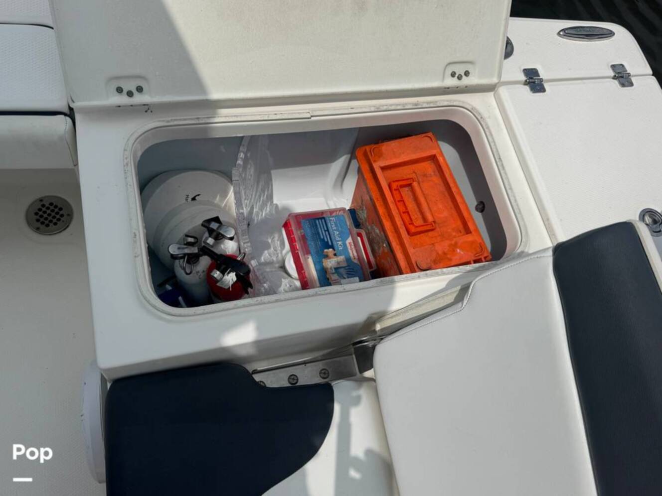 A photo of this 2019 Robalo 226 Cayman