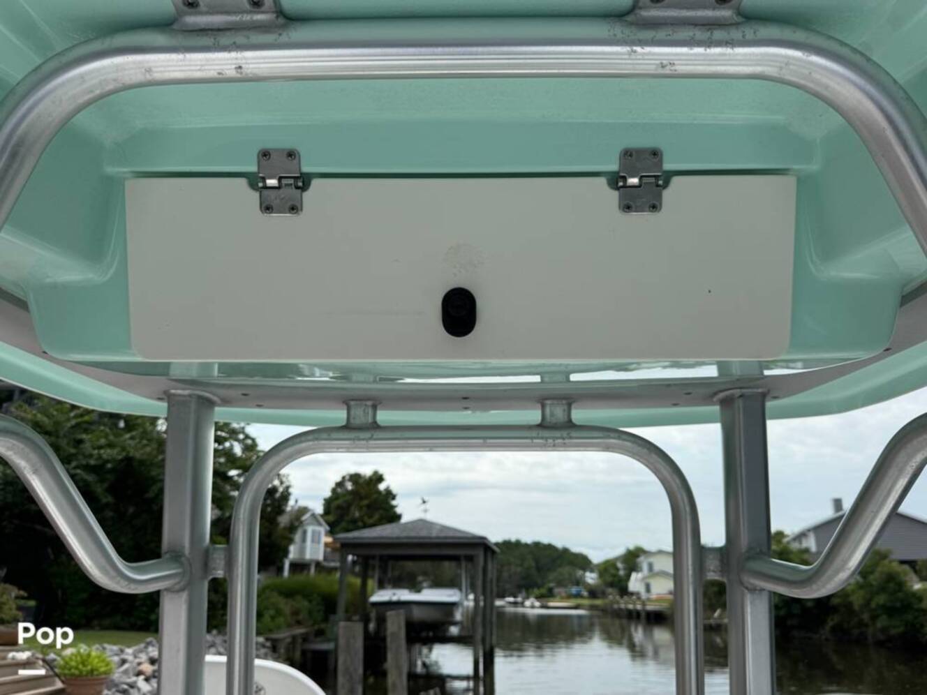 A photo of this 2019 Robalo 226 Cayman