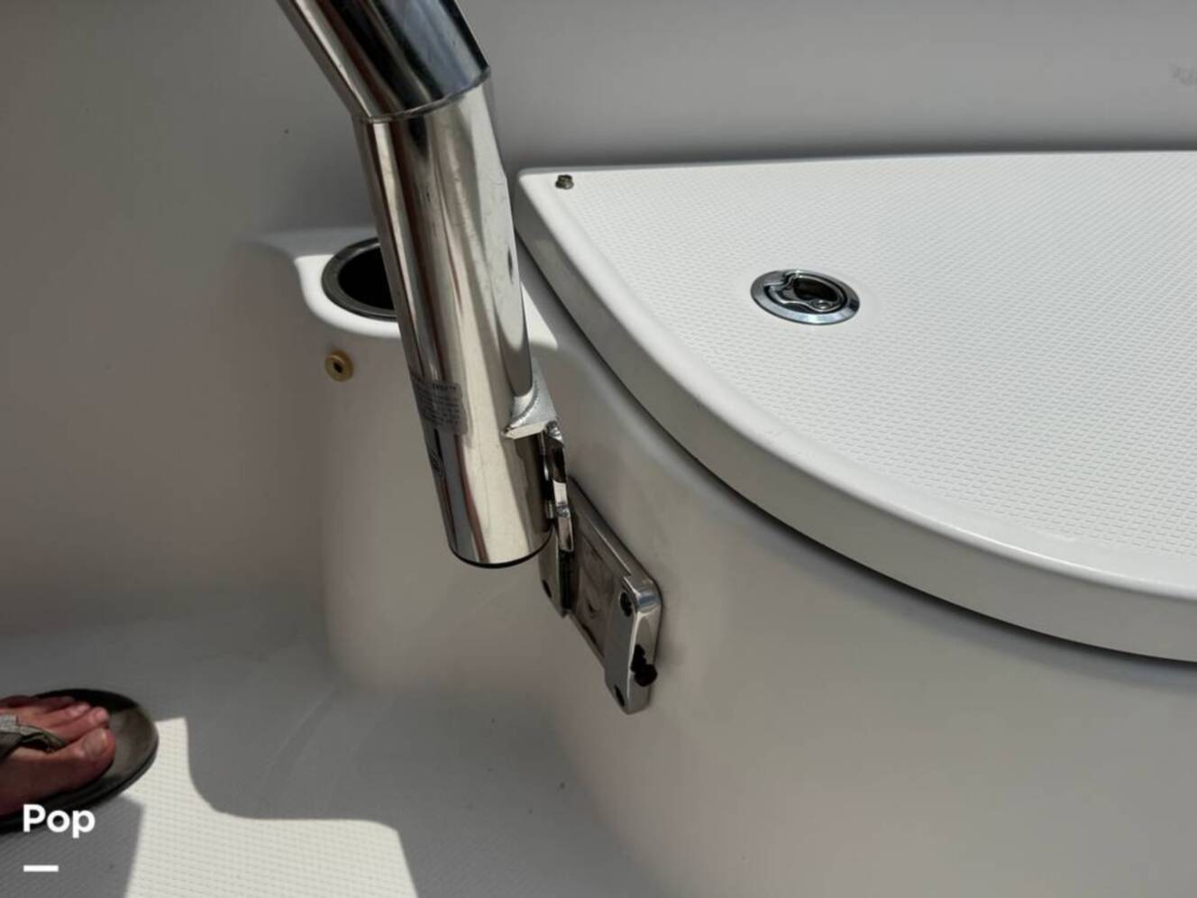 A photo of this 2019 Robalo 226 Cayman