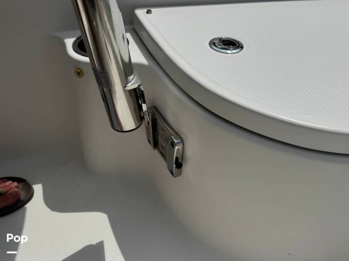 A photo of this 2019 Robalo 226 Cayman