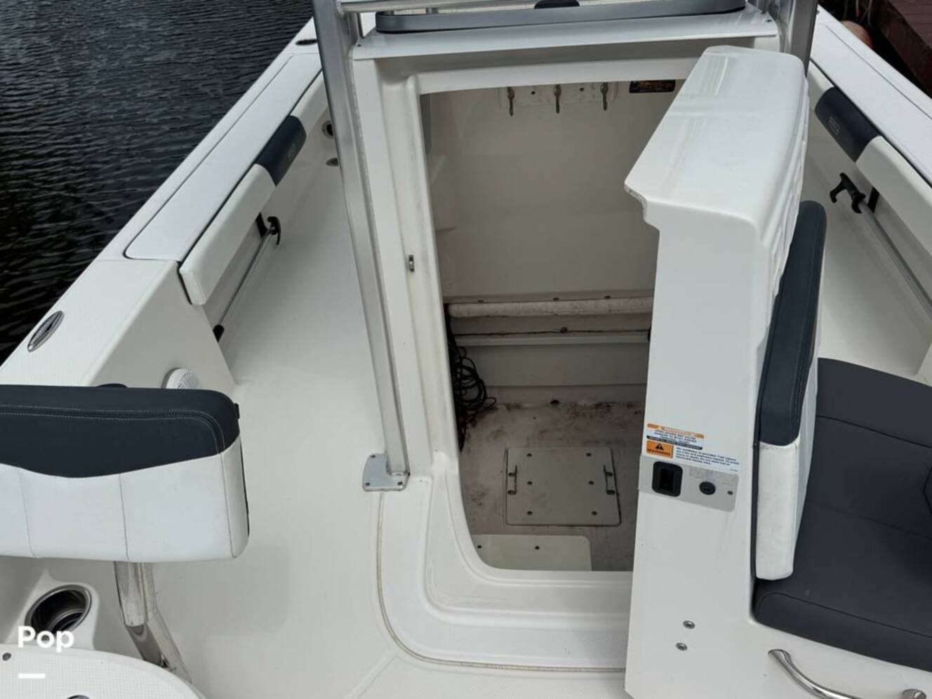 A photo of this 2019 Robalo 226 Cayman