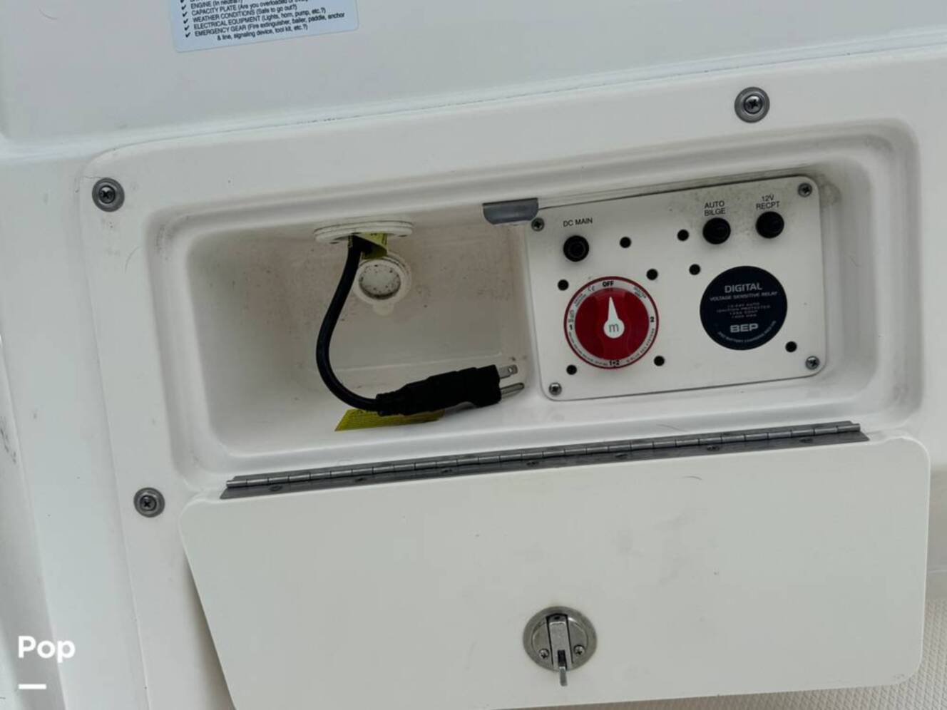 A photo of this 2019 Robalo 226 Cayman