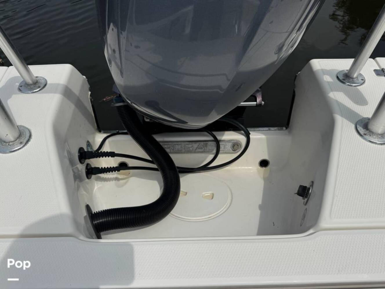 A photo of this 2019 Robalo 226 Cayman