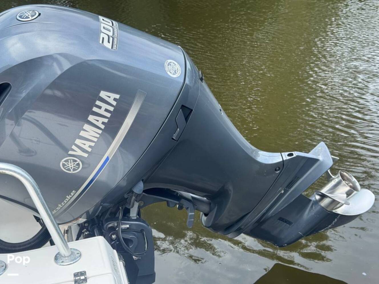 A photo of this 2019 Robalo 226 Cayman