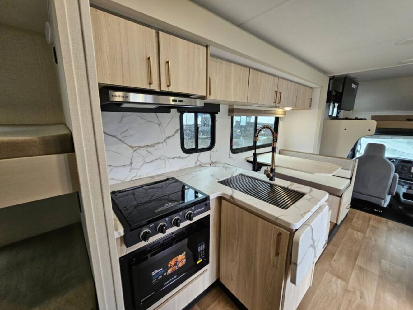 A photo of this 2026 East To West Entrada 3100FB