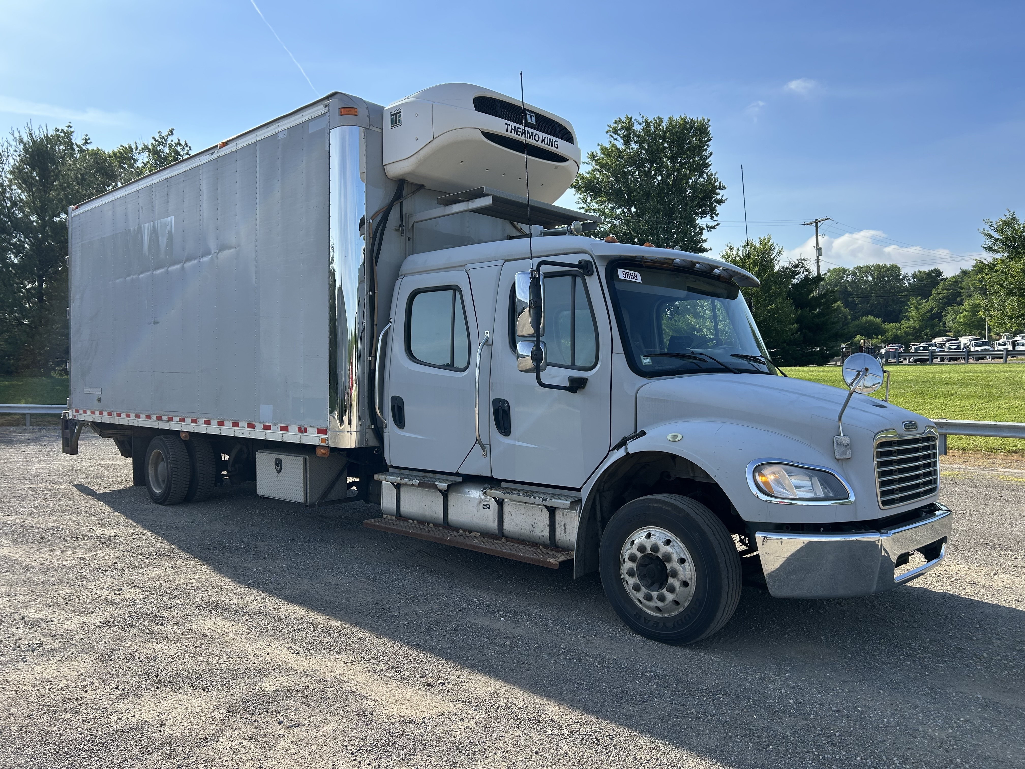 2015 FREIGHTLINER BUSINESS CLASS M2 106 in Mount Vernon, OH
