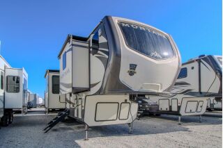 2018 KEYSTONE MONTANA 3820FK