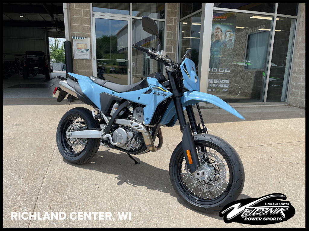 2025 Suzuki DR-Z4SM BASE in Richland Center, WI