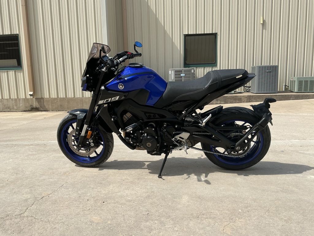 2019 Yamaha MT-09 09 in Kerrville, TX