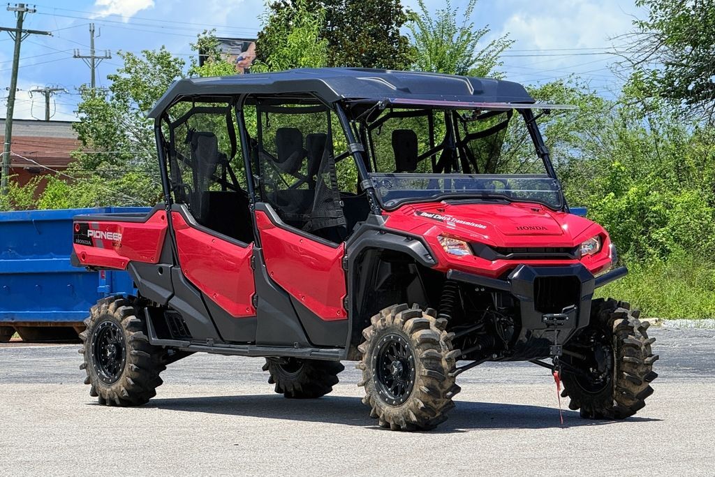 2024 Honda® Pioneer 1000-6 Deluxe Crew in east ridge TN