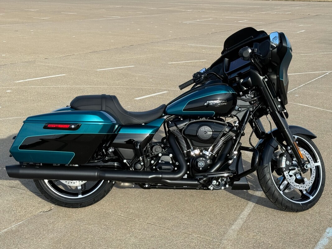 2026 Harley-Davidson Street Glide in Clinton, IA