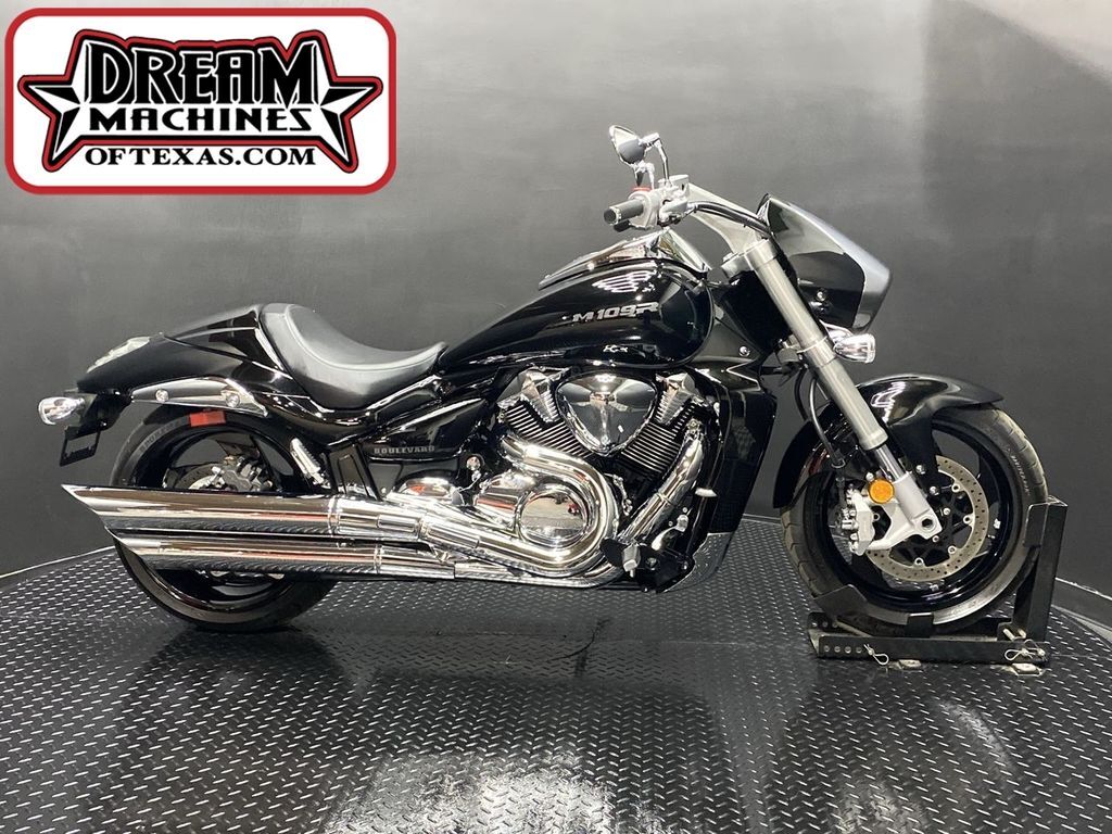 2025 Suzuki Boulevard M109R M109R in Farmers Branch, TX